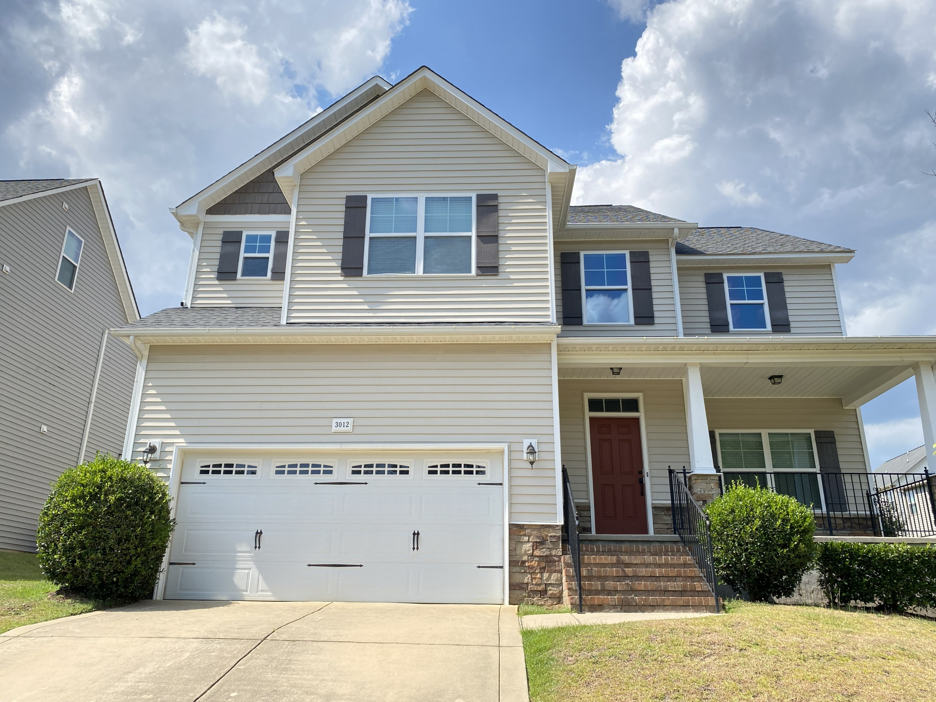 Property main image