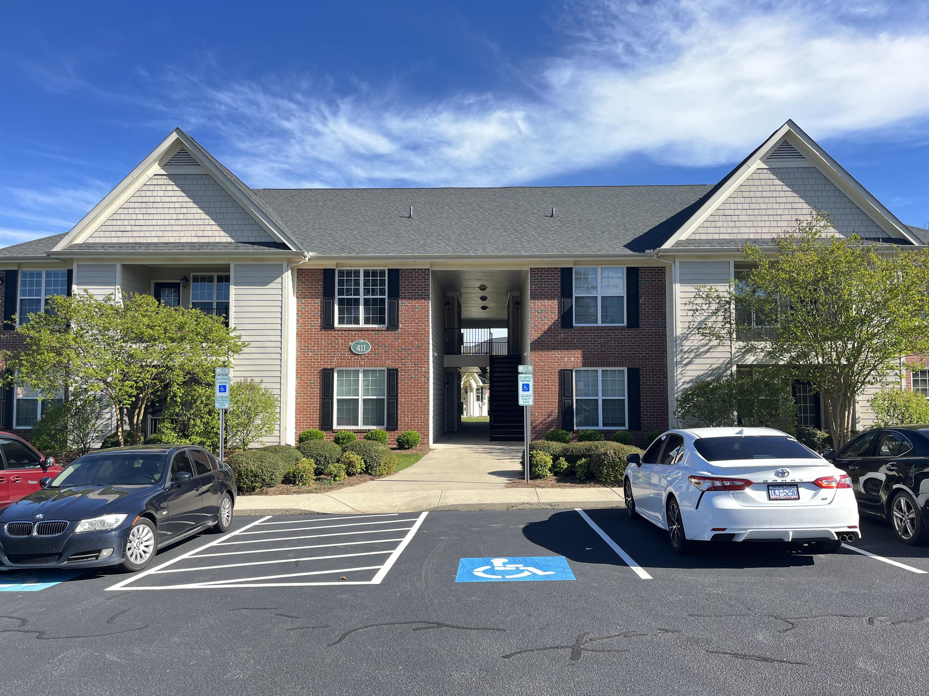 411 Gallery Drive Unit 204 - 1