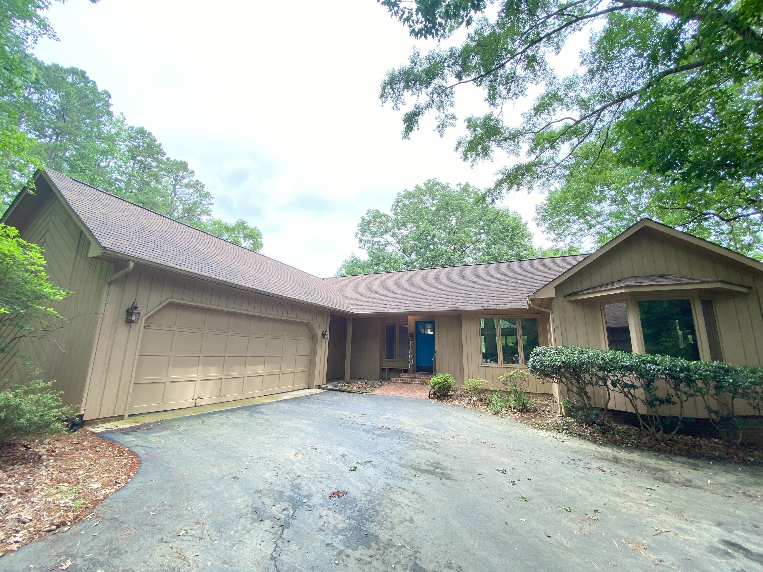 3299 Liverpool Drive