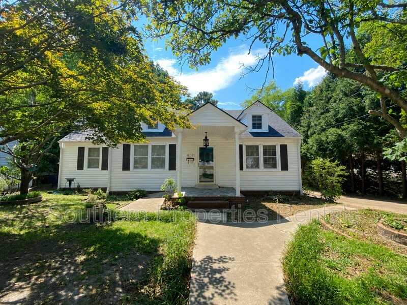 807 Cape Fear Avenue